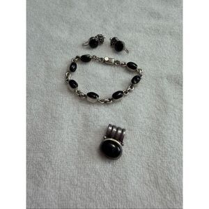 Vintage 925 Sterling Silver SE Mexico Black Onyx Bracelet Necklace Pendant Set